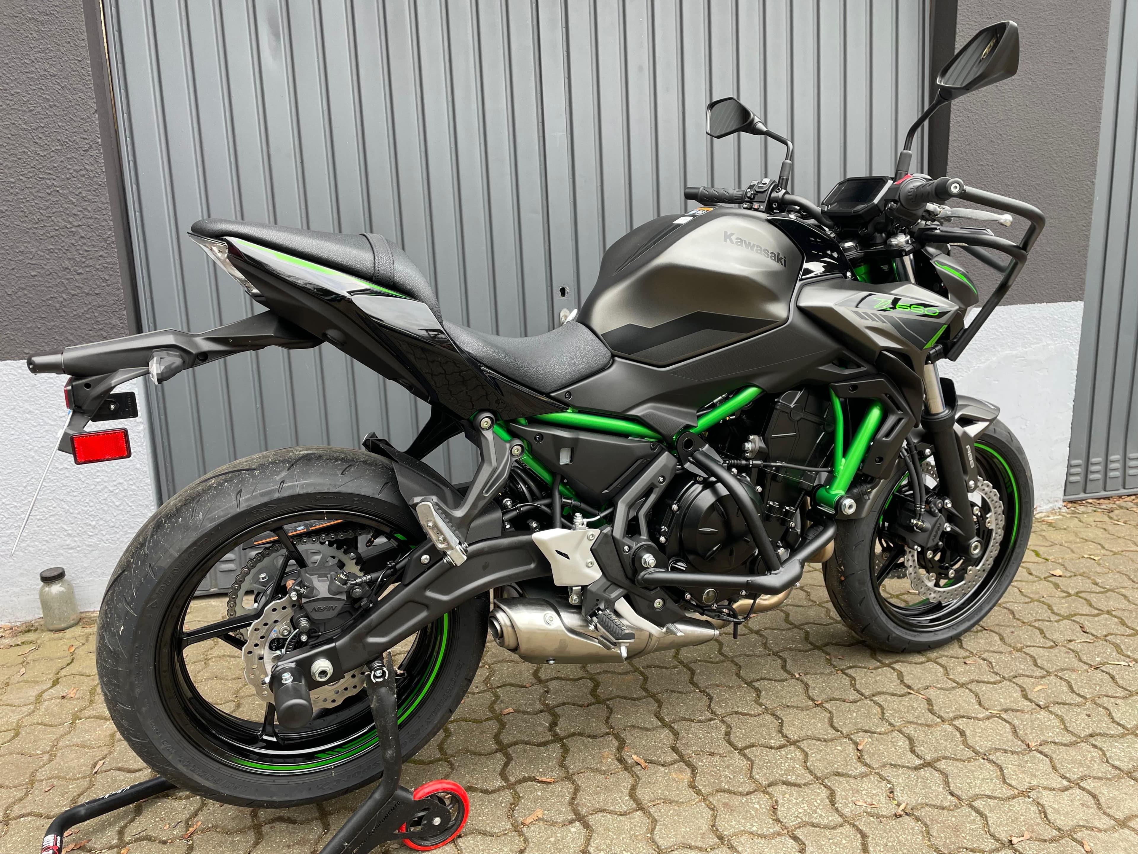 Kawasaki Z650 2x 50KW für Dich im Einsatz